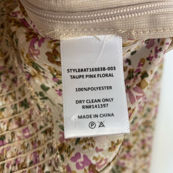 ASTR the Label Floral Ruched Sweetheart Neck Top - Picture 11 of 14